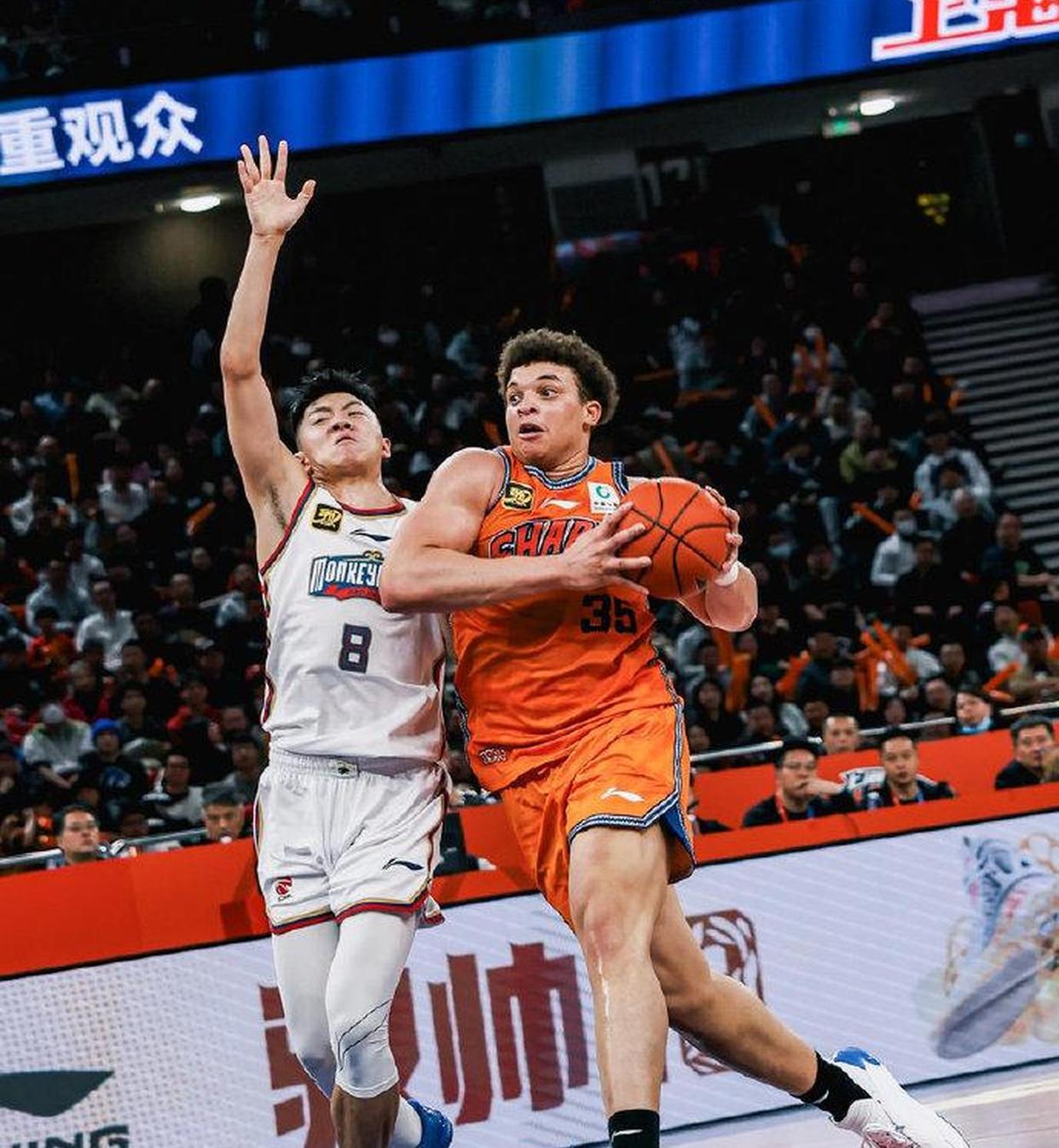 上海久事迎NBA季后赛关键赛，清晨远射贴柱，震撼外界，赛季目标并未改变